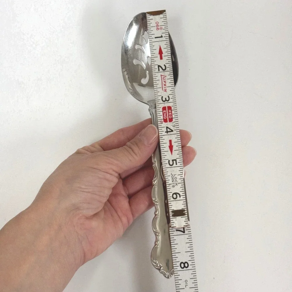 Oneida deluxe stainless